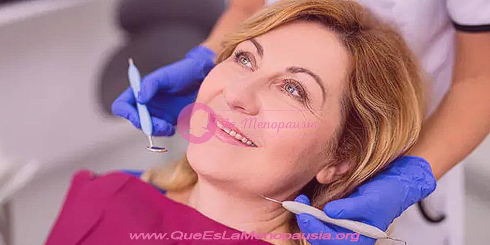 Conclusión: ¿Cuidar la salud bucal durante la menopausia?